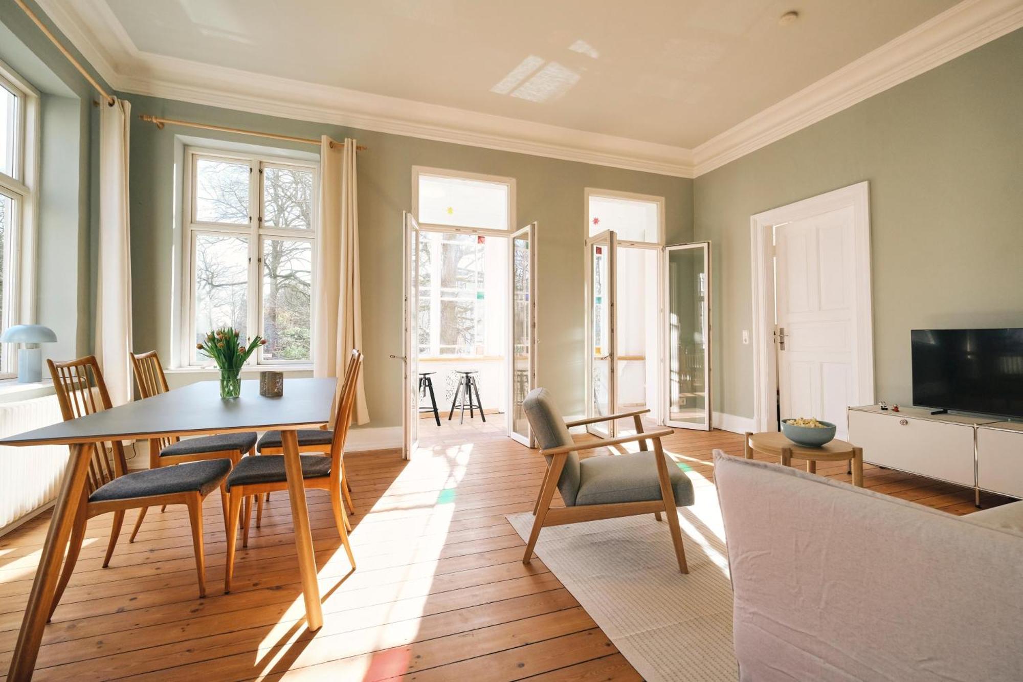 Villa Rosa - Charmante, Grosse Altbauwohnung Flensburg Exteriör bild