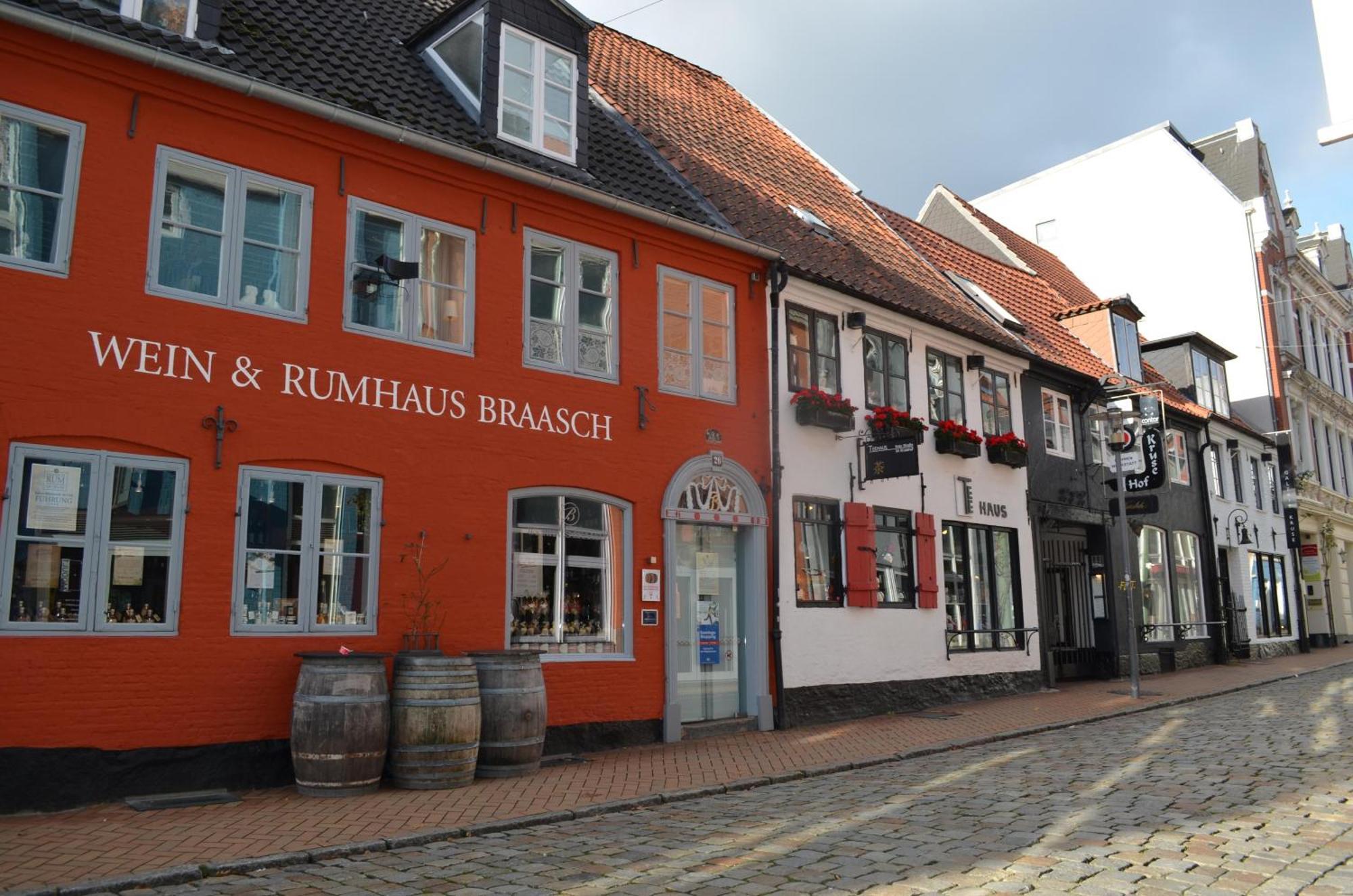 Villa Rosa - Charmante, Grosse Altbauwohnung Flensburg Exteriör bild