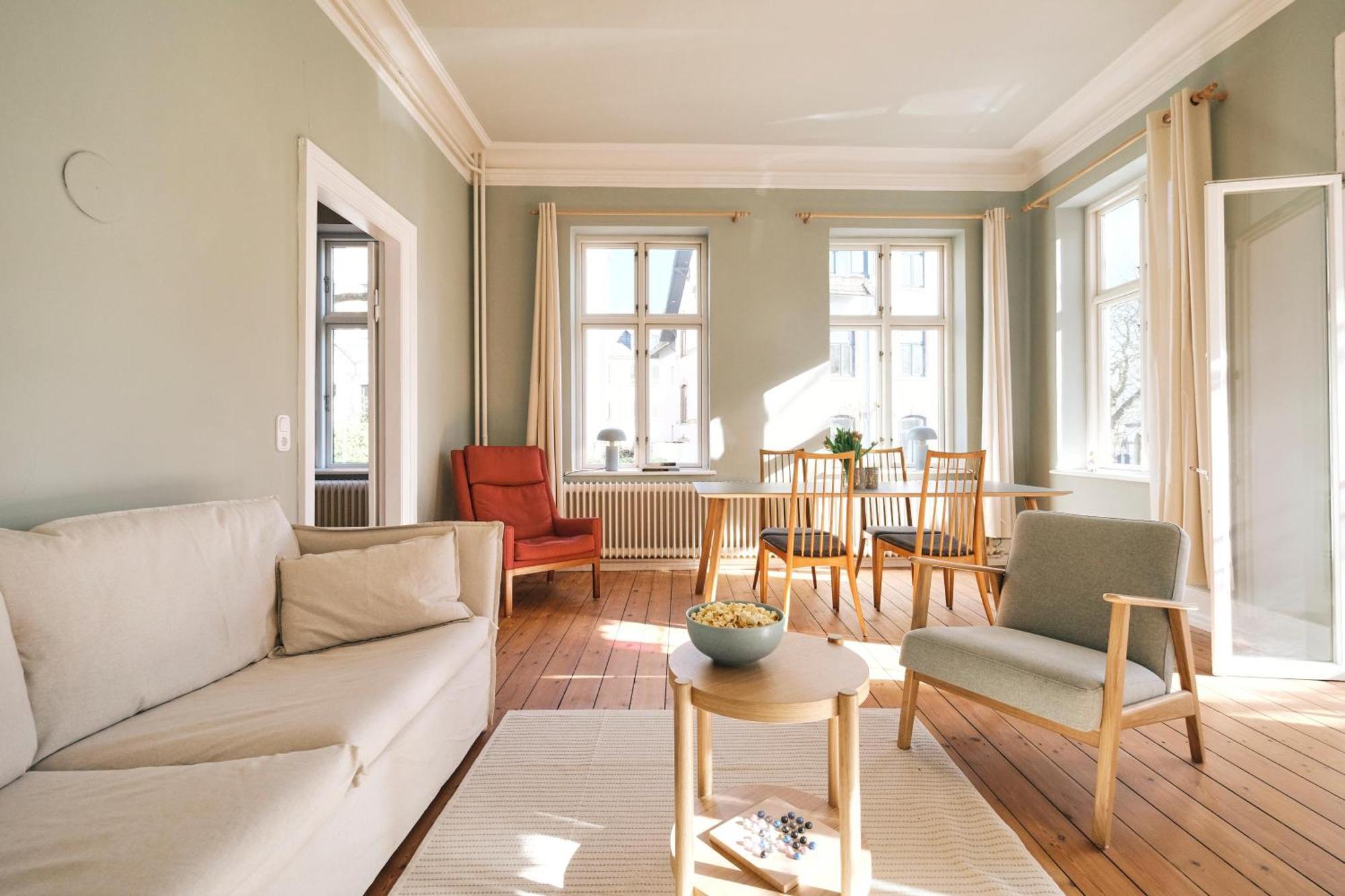 Villa Rosa - Charmante, Grosse Altbauwohnung Flensburg Exteriör bild